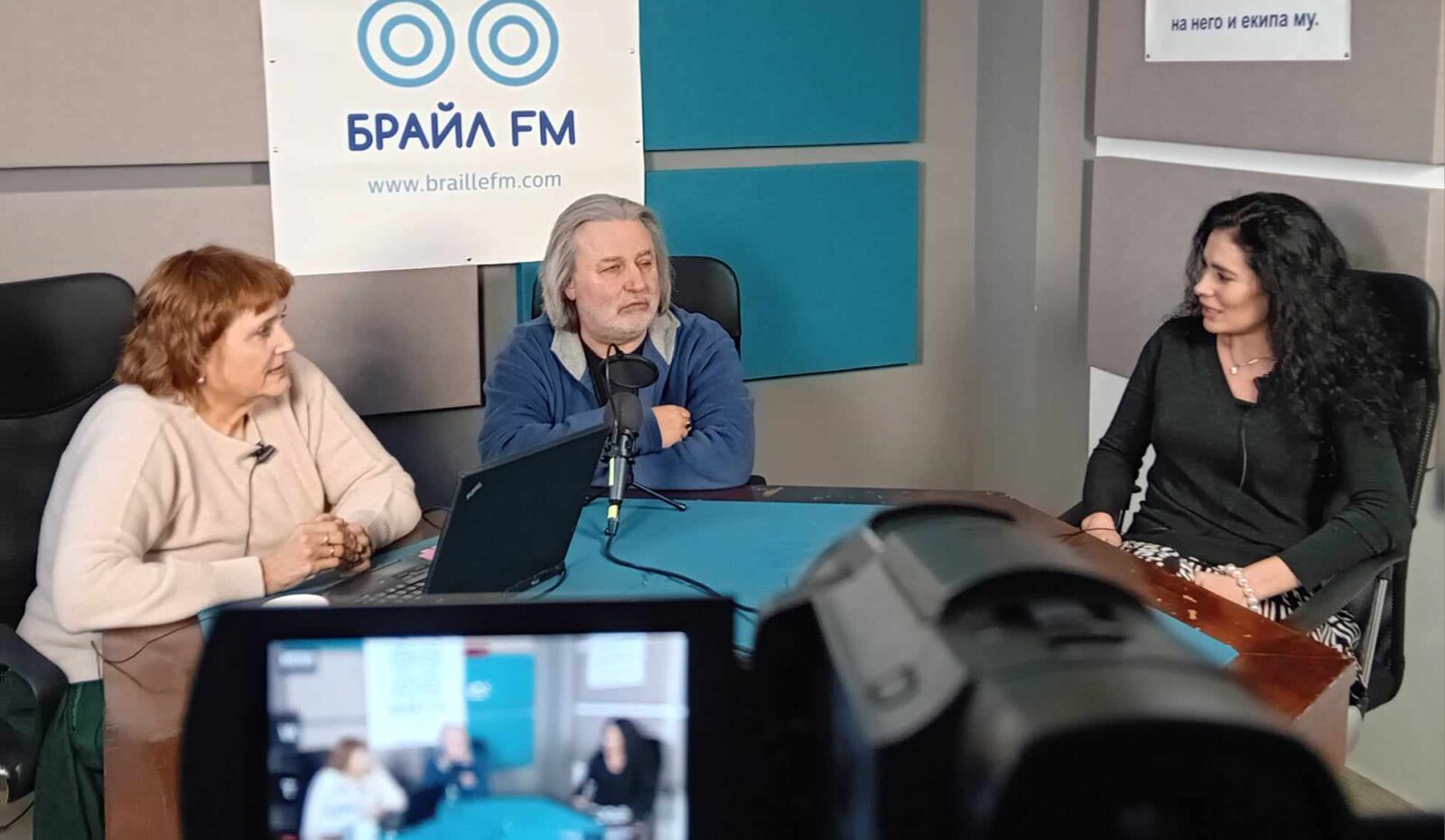 Pianistkata Nadejda Canova v Priemnata na na radio Braille FM